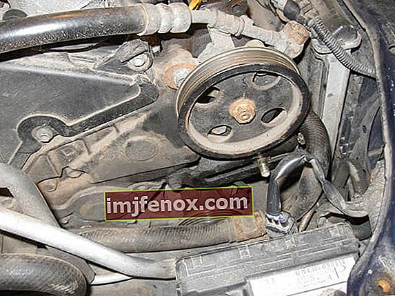 Fjernelse af PU-remskiven på 1CD-FTV Toyota-motoren
